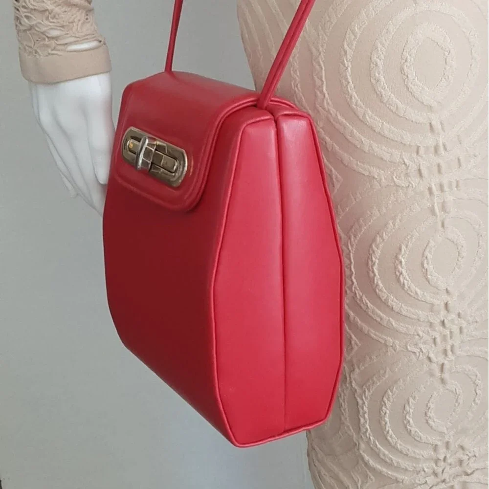 ANDE' Minimalist Red Box Vegan Leather Gold Tone Hardware Crossbody Bag - Vtg